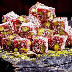   Dubbel geroosterd Turks fruit met verse pistachenoten en granaatappelessence 500 gr